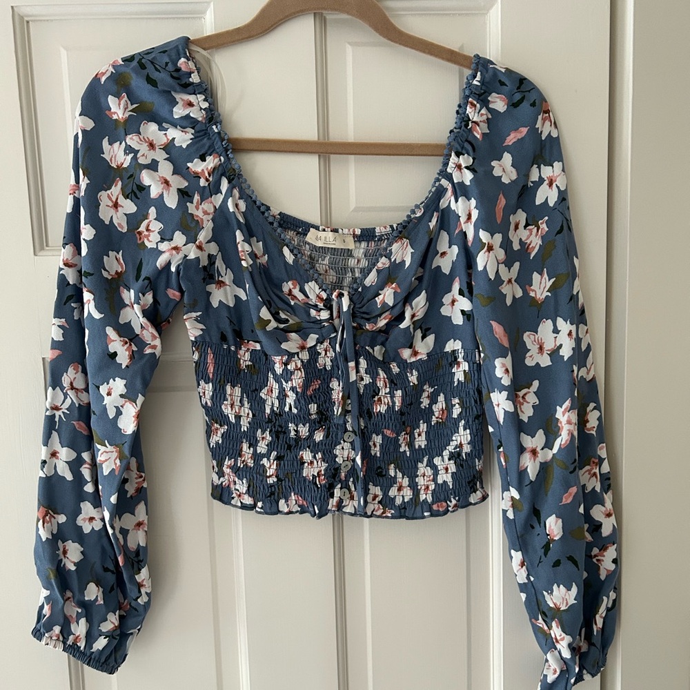 Floral long sleeved crop top